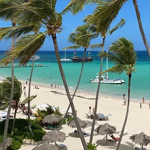 grand-caribe-beach-club-and-spa-playa-los-corales.comcaribbean.com/
