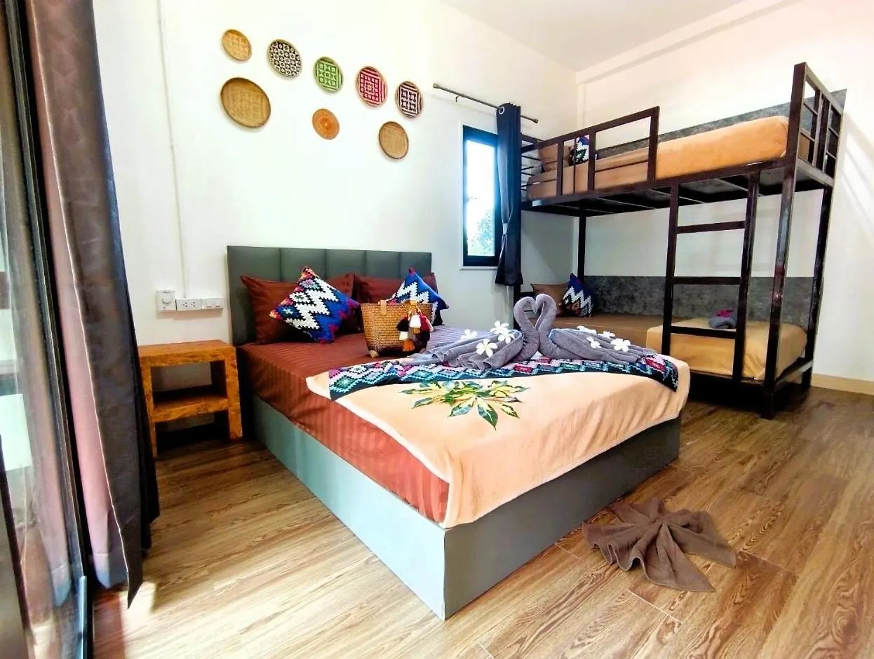 O K Chawkoh Bungalow Ko Lanta