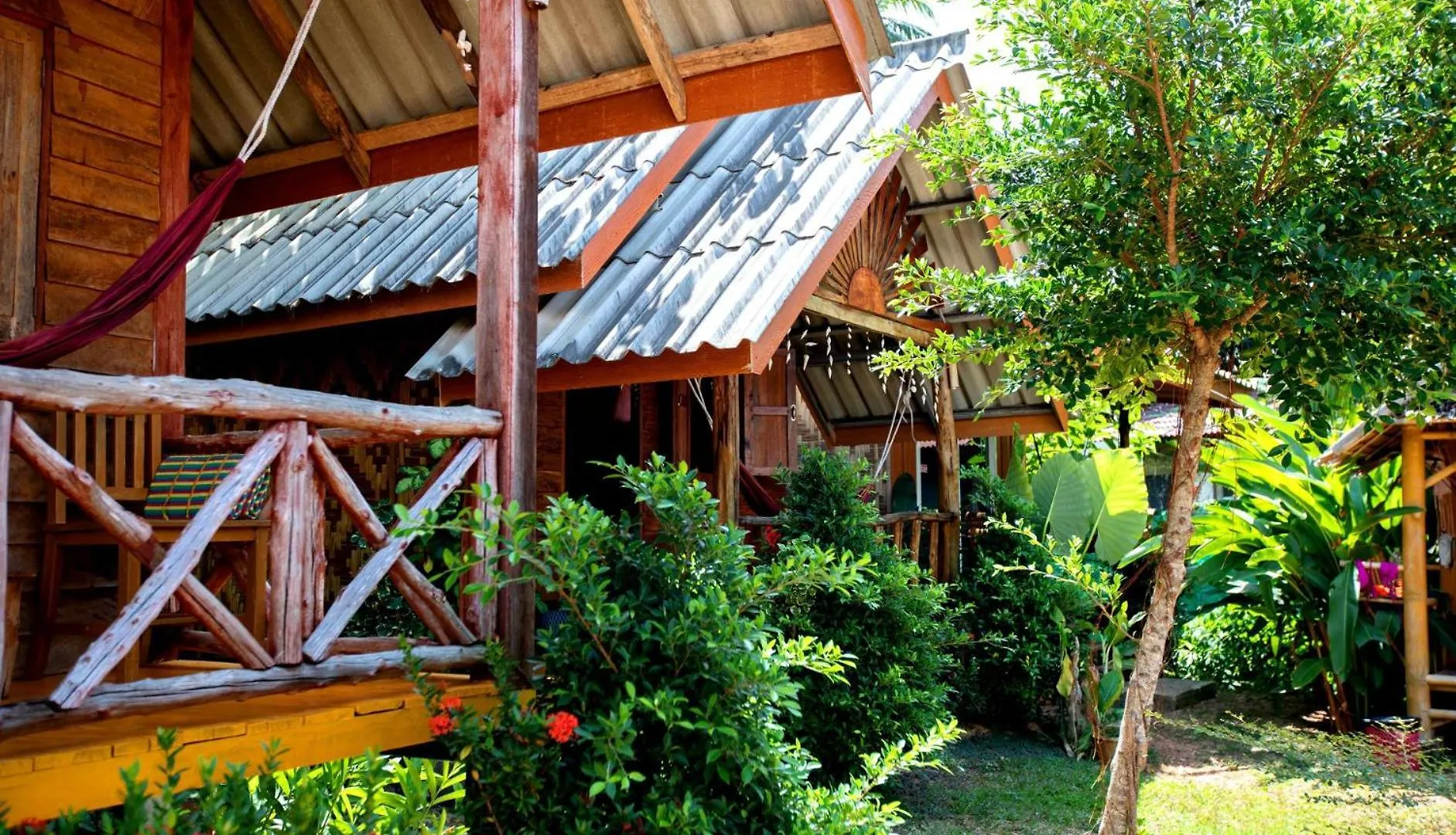 O K Chawkoh Bungalow Ko Lanta Thaïlande