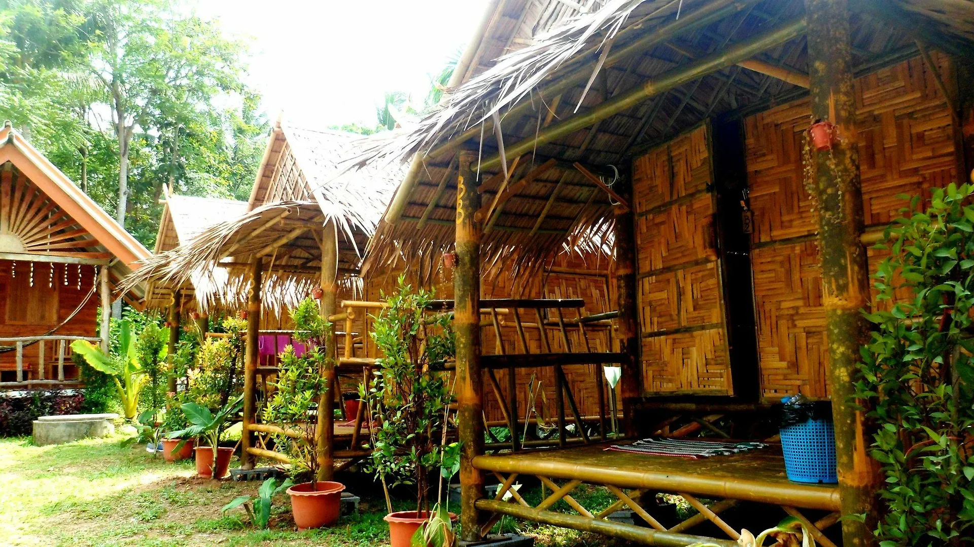 O K Chawkoh Bungalow Koh Lanta Guest house