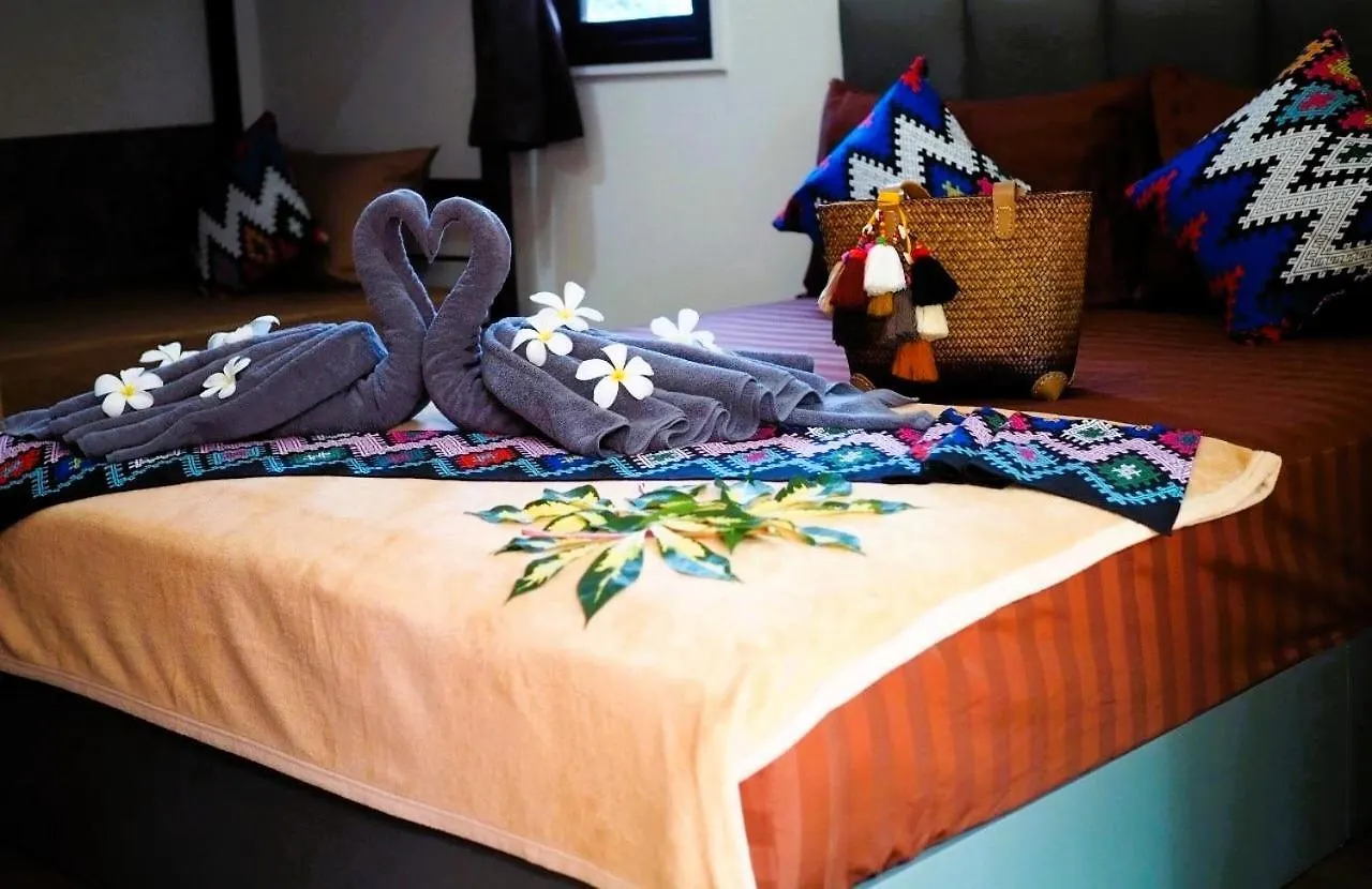 O K Chawkoh Bungalow Koh Lanta Thailand